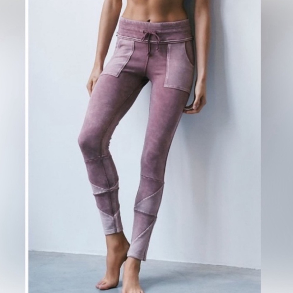 Free People FP Movement Kyoto leggings Purple Pockets XS